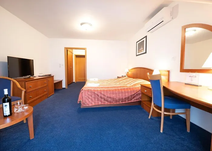 Belcredi Hotell 3*